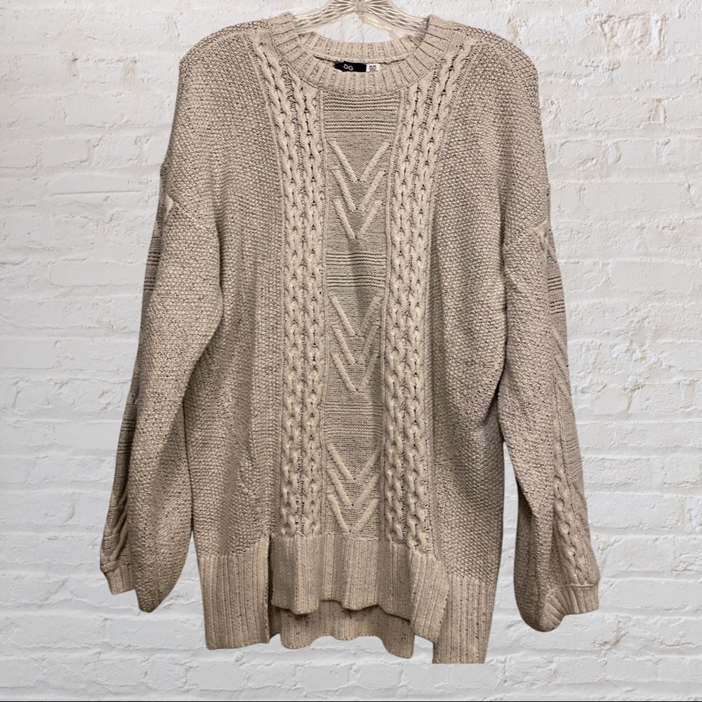 BDG Cable High/Low Crew Neck Sweater (Cream)